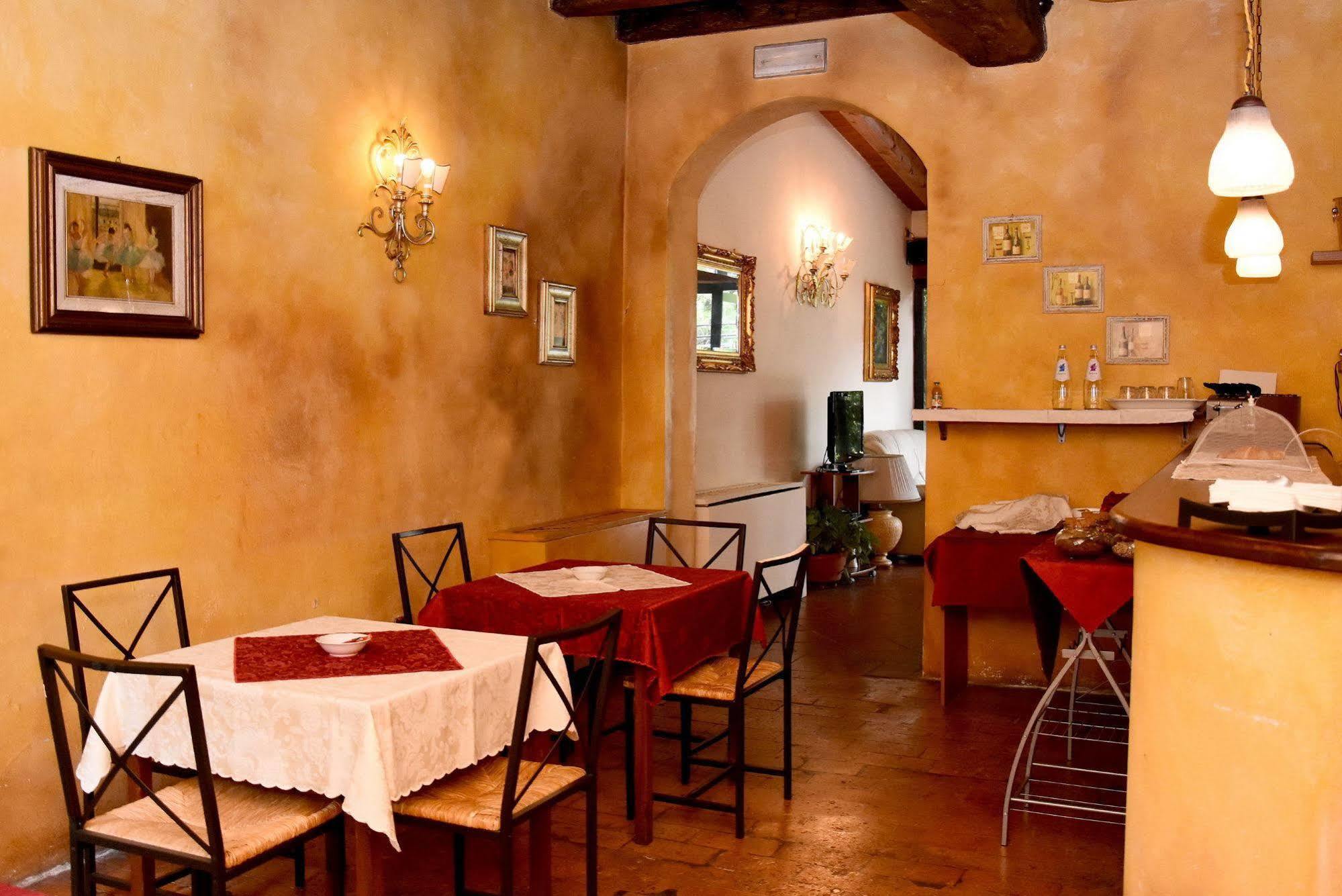 Dimora Storica Antica Hostelleria 3*
